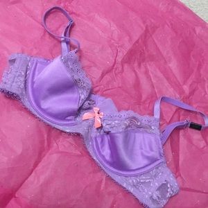 Victoria’s Secret Lilac Bra